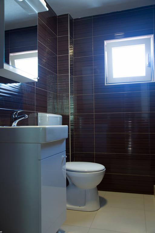 Del Mar Apartments Чань Екстер'єр фото